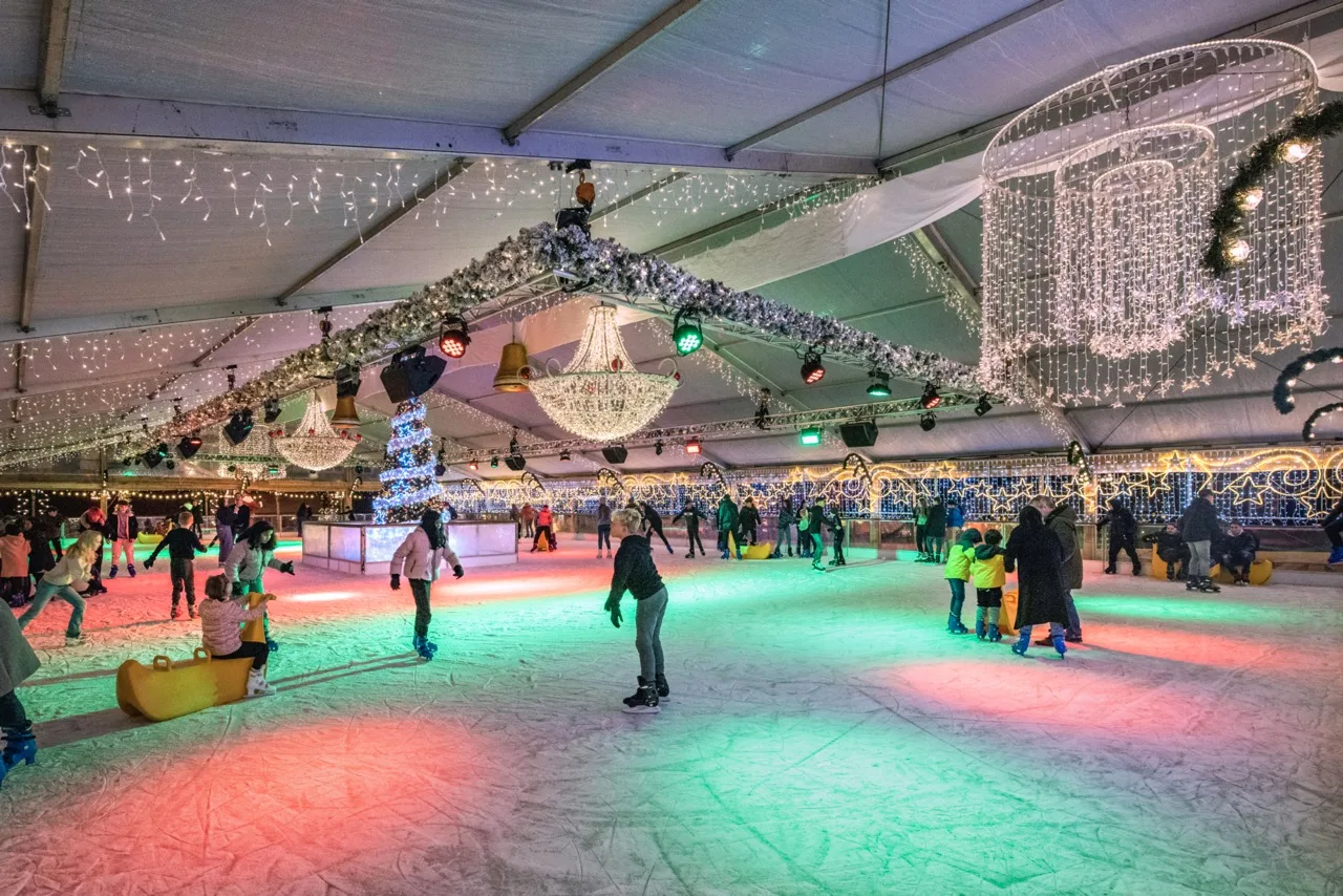 Bergs Winterparadies bringt von 27. November bis 3. Januar Eislauffreude auf die Grote Markt