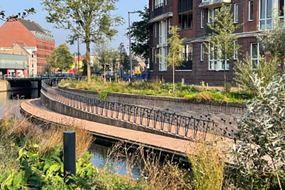 Rivier en groen landschap stadscentrum  - Bergen op Zoom