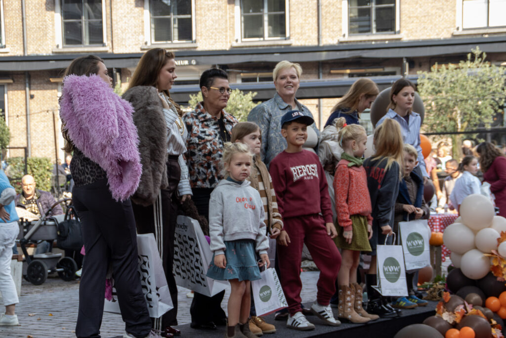 Groepsfoto met kinderen tijdens een evenement - Bergen op Zoom
